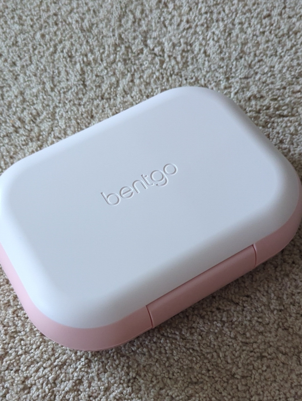 Bentgo Pink and White Compact Bento Box Lunchbox New Without Tags